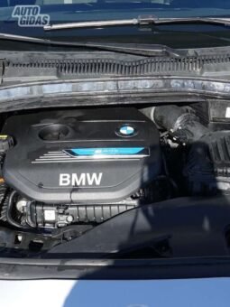 BMW 225 Active Tourer pilnas