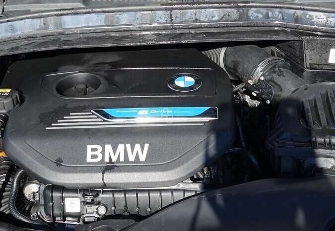 BMW 225 Active Tourer pilnas