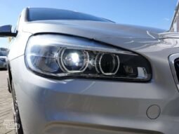 BMW 225 Active Tourer pilnas