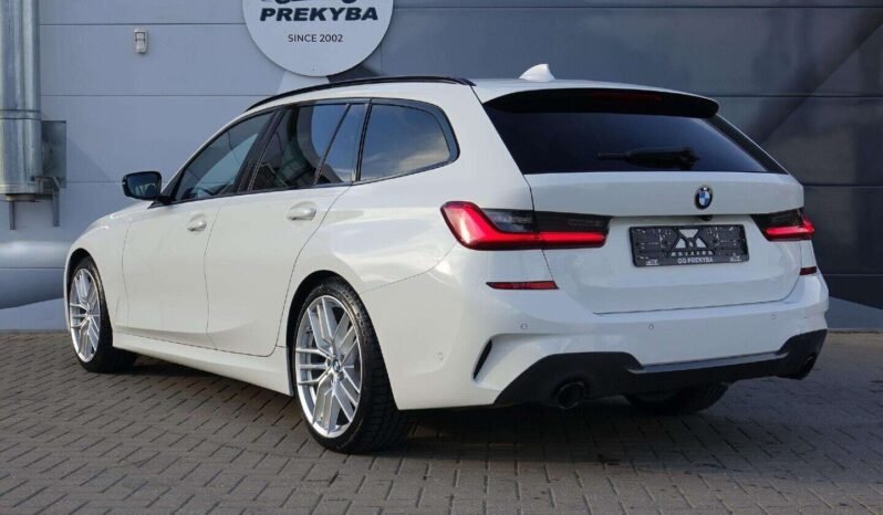 BMW 320 pilnas