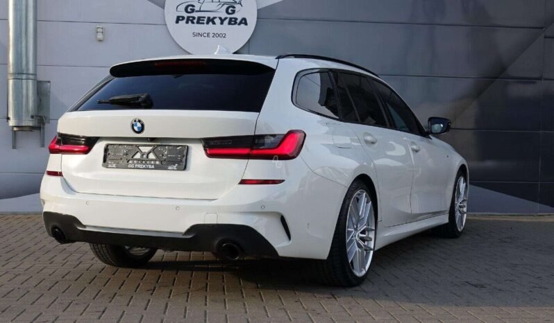 BMW 320 pilnas