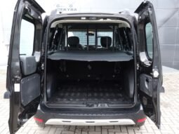 Dacia Dokker pilnas