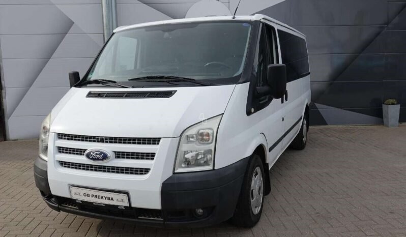 Ford Transit pilnas