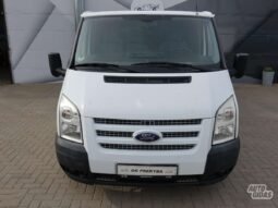 Ford Transit pilnas