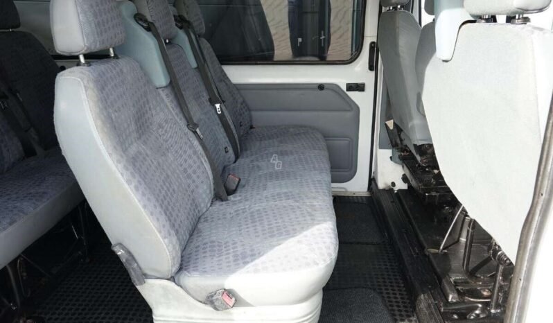 Ford Transit pilnas