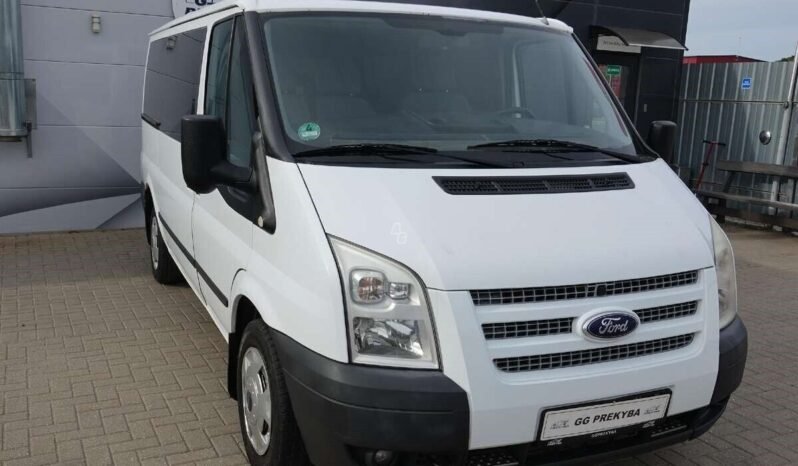 Ford Transit pilnas