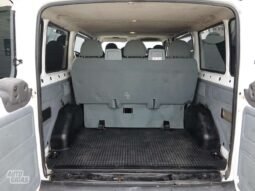 Ford Transit pilnas