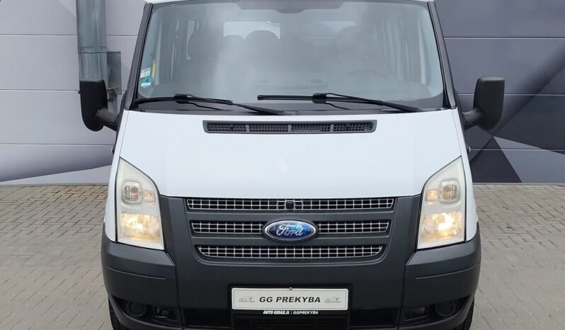 Ford Transit pilnas
