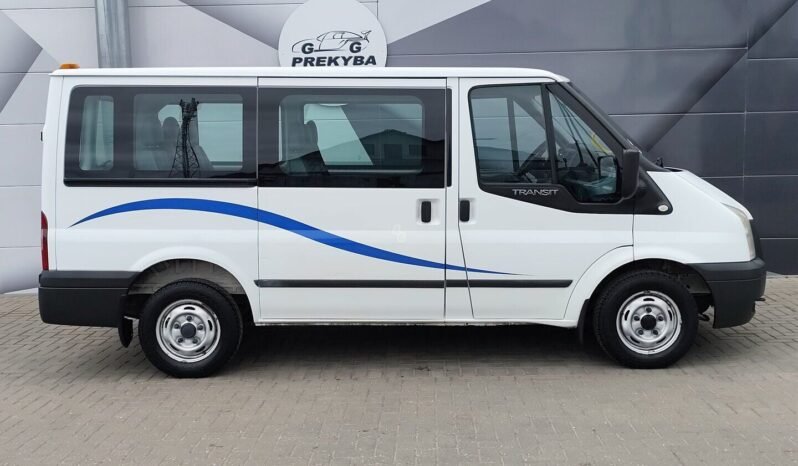 Ford Transit pilnas