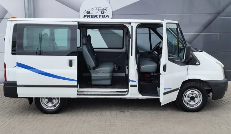 Ford Transit pilnas