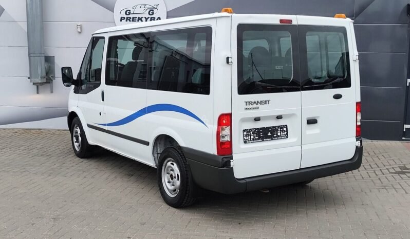 Ford Transit pilnas