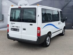 Ford Transit pilnas