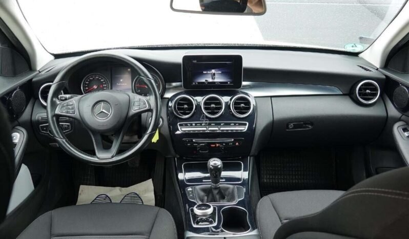 Mercedes-Benz C 180 pilnas
