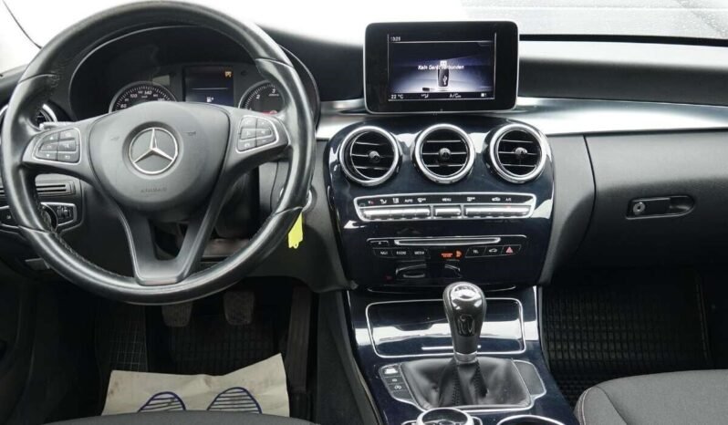 Mercedes-Benz C 180 pilnas