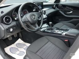 Mercedes-Benz C 180 pilnas