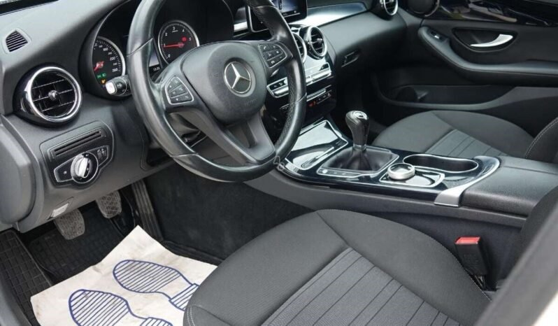 Mercedes-Benz C 180 pilnas