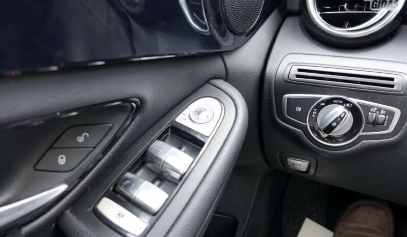Mercedes-Benz C 180 pilnas