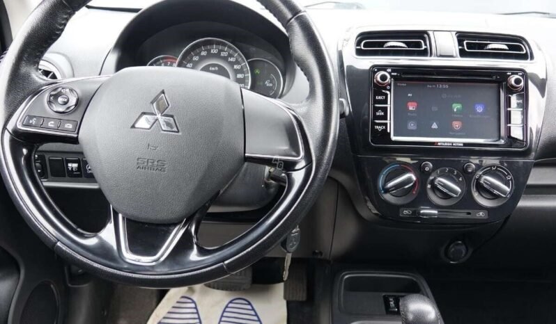 Mitsubishi Space Star pilnas