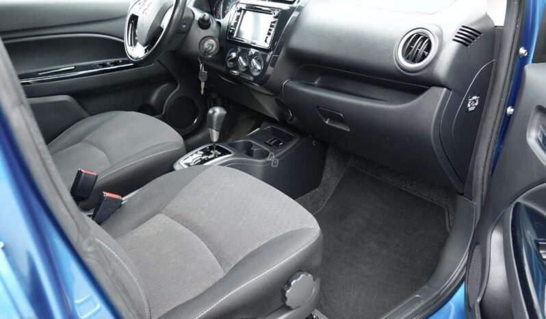 Mitsubishi Space Star pilnas