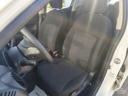 Mitsubishi Space Star pilnas