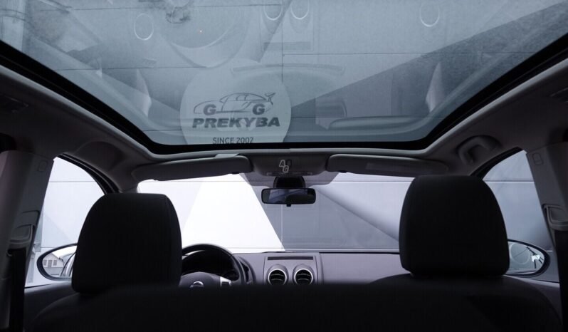 Nissan Qashqai pilnas