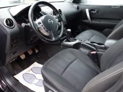 Nissan Qashqai pilnas