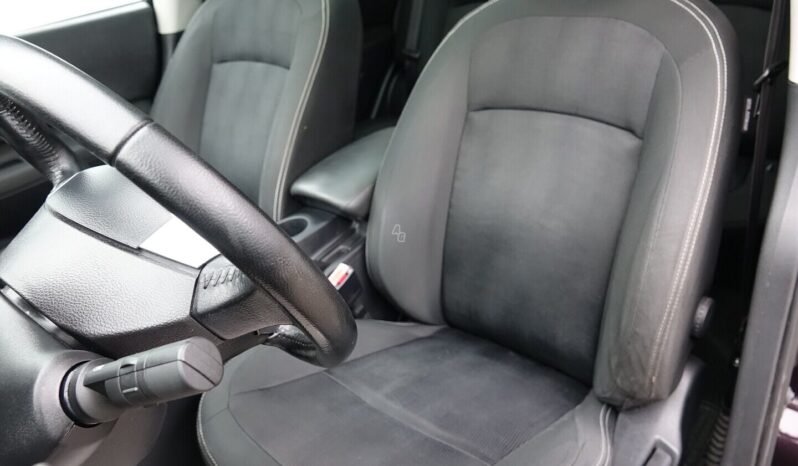 Nissan Qashqai pilnas