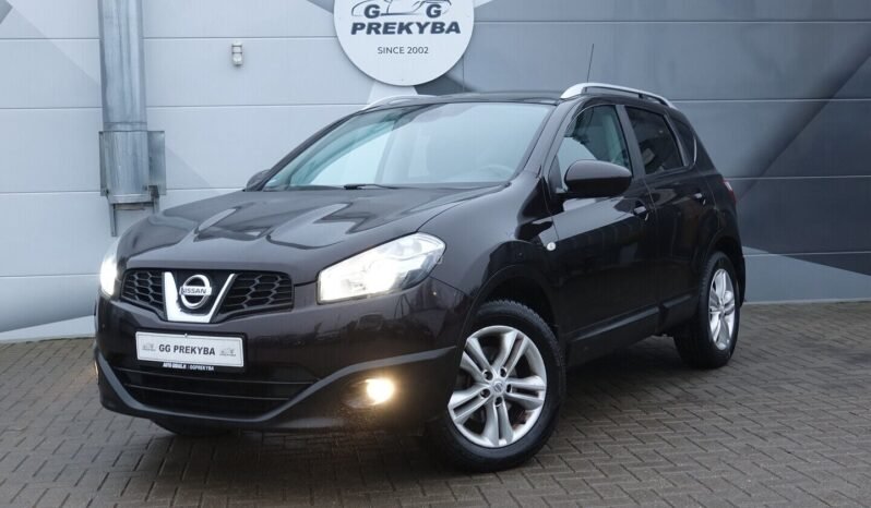 Nissan Qashqai pilnas