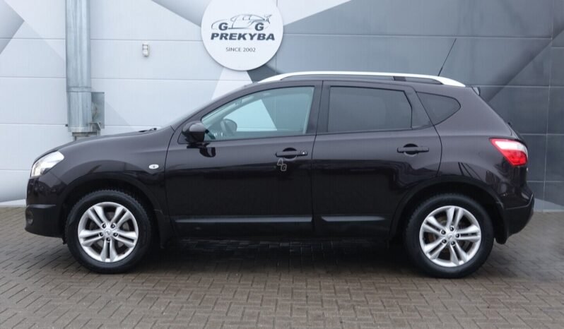 Nissan Qashqai pilnas
