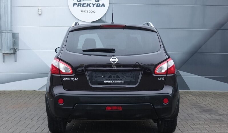 Nissan Qashqai pilnas