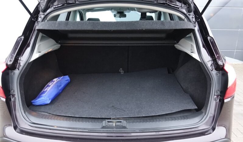 Nissan Qashqai pilnas