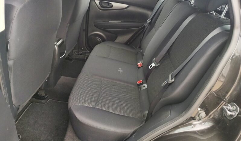 Nissan Qashqai pilnas