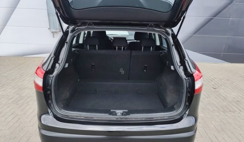 Nissan Qashqai pilnas