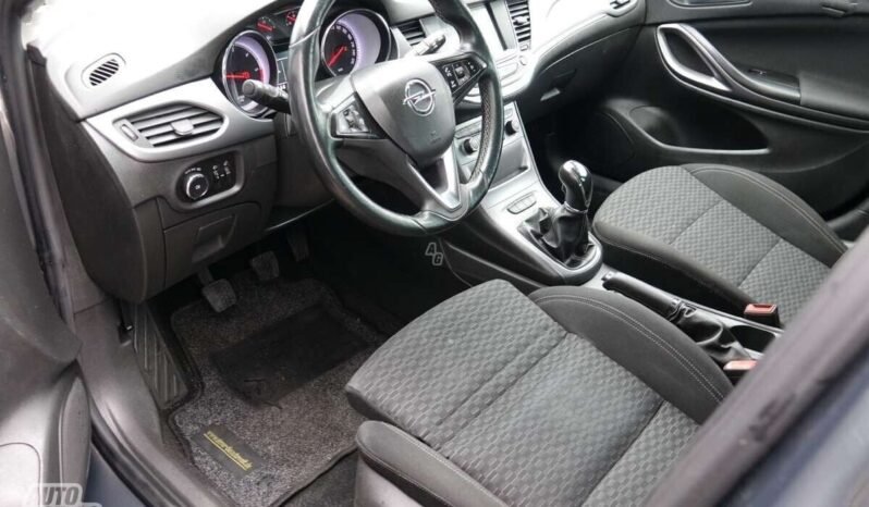 Opel Astra pilnas