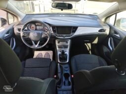 Opel Astra pilnas
