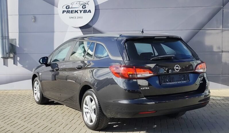 Opel Astra pilnas