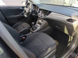 Opel Astra pilnas