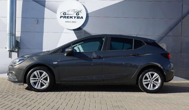 Opel Astra pilnas