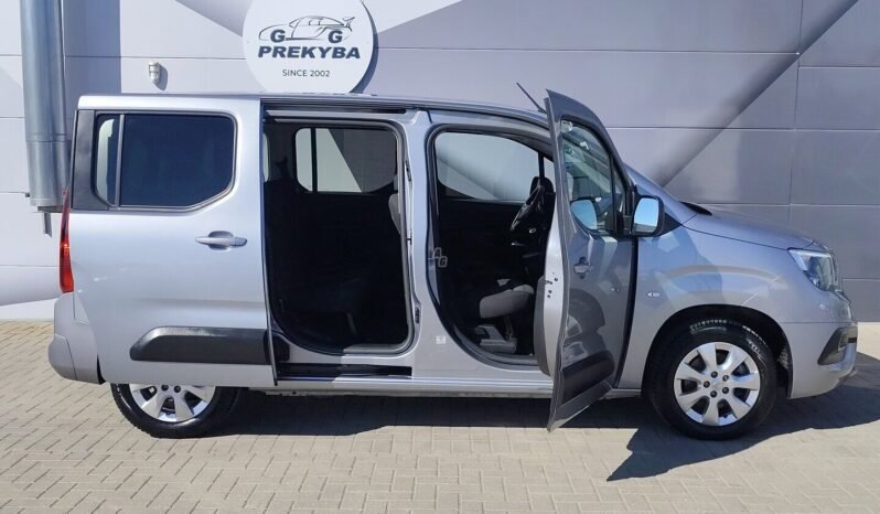 Opel Combo pilnas