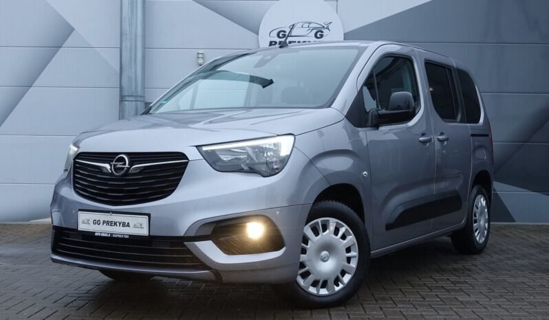 Opel Combo pilnas