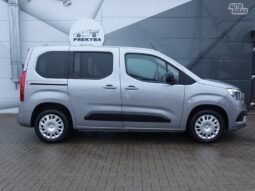 Opel Combo pilnas