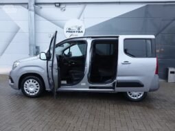Opel Combo pilnas