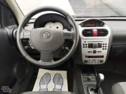 Opel Corsa pilnas