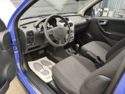 Opel Corsa pilnas