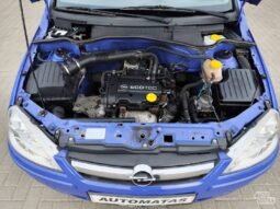 Opel Corsa pilnas