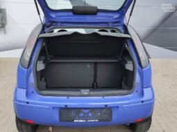 Opel Corsa pilnas