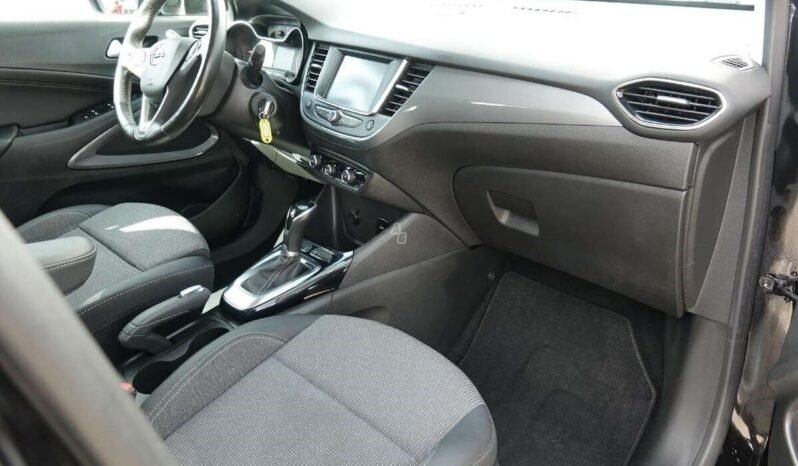 Opel CROSSLAND pilnas