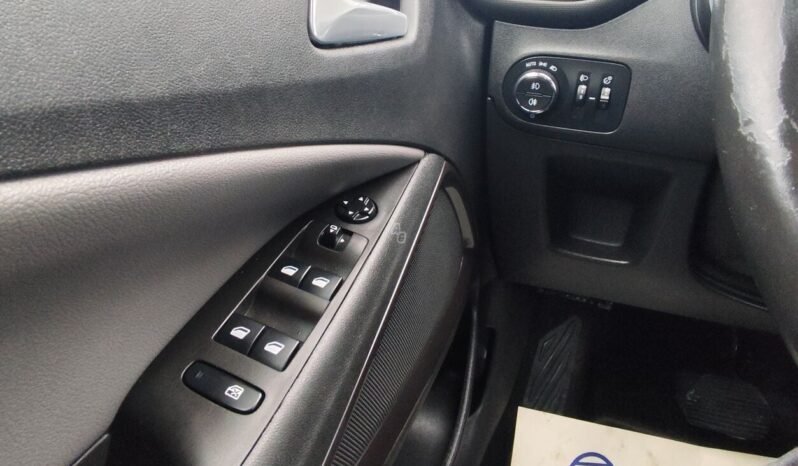 Opel Crossland X pilnas