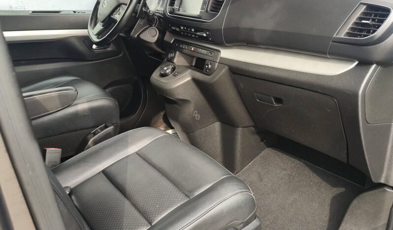 Opel Zafira Life pilnas