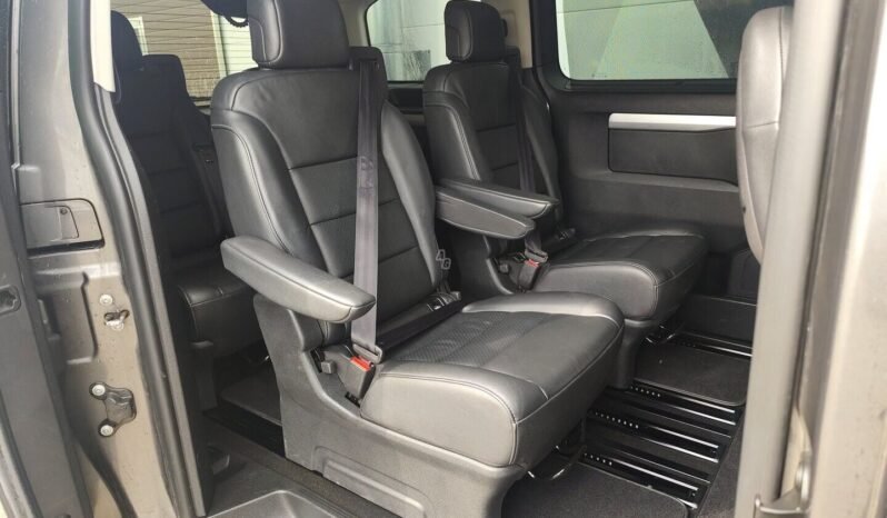 Opel Zafira Life pilnas